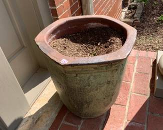 #231	18x19 terricota glazed pot green	 $40.00 			
