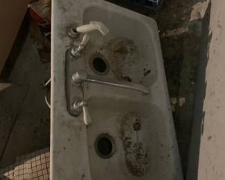#276	Double case iron porclain sink 33x22 YOU MOVE FROM BASEMENT	 $25.00 			