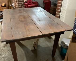 #274	Primative dining table 39x54x30 YOU MOVE FROM BASEMENT	 $75.00 			