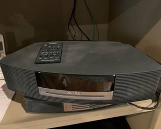 #065	Bose CD/Radio Player multi-disc w/remote 	 $100.00 	   	 	