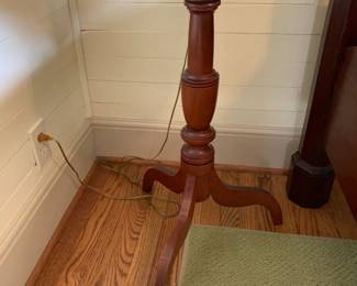 #148	Wood Octoganol Pedestal Table - 18x29	 $75.00 			