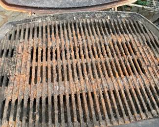 #138	Weber Propane Grill (as is condition) w/two tanks	 $25.00 			