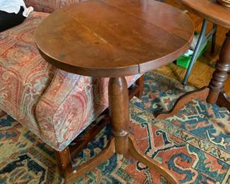 #058	Wood Hand-made Pedestal Round Table - 16x27	 $75.00 			