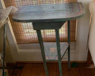 #015	Primitive Painted Half-Moon Side Table - 22x14x32 w/bottom Shelf	 $75.00 			