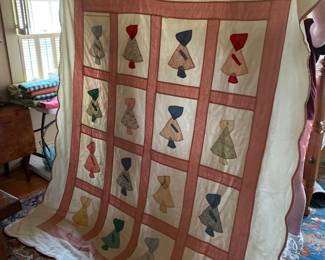 #178	Sonbonnet Sue Applique Quilt - As is some Damage w/scalloped Edge Binding - Machine and Hand - 88x76	 $60.00 			