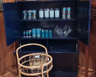 Amazing Mid Century lacquered bar and bamboo barcart