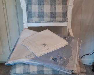 Gorgeous vintage linens