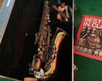$397.00 - Bundy II Alto Saxophone by Selmer USA with Hard Case