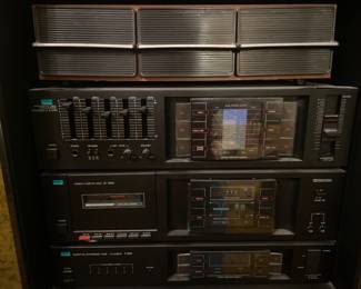 $325.00 - Vintage Savoy Classique A1000 Stereo System with Direct Drive Turntable, Cassette Deck and Speakers - Includes Cabinet