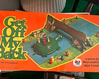 $28.00 - Get Off My Back Board Game by Schaper (1975)
