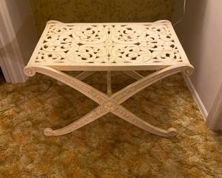$125.00 - Vintage Ornate Cast Metal Accent Table / Bench Cream Distressed Finish
