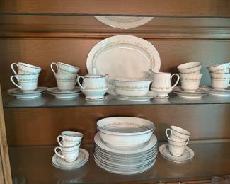 $275.00 - Noritake Trilby Pattern (Number 6908) 77-Piece China Set