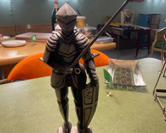 $28.00 - Vintage Medieval Knight Figurine