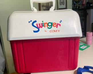 $25.00 - Vintage Red & White Picnic Cooler Portable Ice Chest