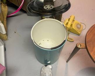 $22.00 - Mid-Century Turquoise Step-On Metal Trash Can