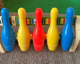$18.00 - 1970s Fisher-Price Bowling Game (Model #100)