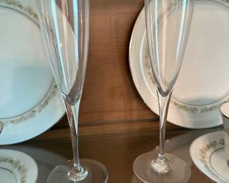 $40.00 - Set of 2 Baccarat Crystal Champagne Flutes