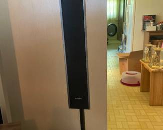 $75.00 - Sony 5.1 Surround Sound Home Theater System, Includes DVD Receiver, 4 Speakers
