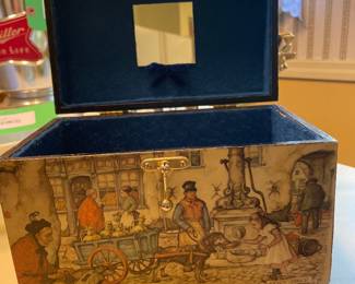 $38.00 - Vintage Anton Pieck Decoupage Box Purse Lucite Handle Dutch Village Scene Handbag