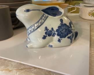 $22.00 - Blue & White Delft Style Rabbit Figurine