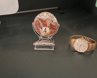 $18.00 - Vintage Six Flags Over Mid-America Perpetual Desk Calendar Souvenir