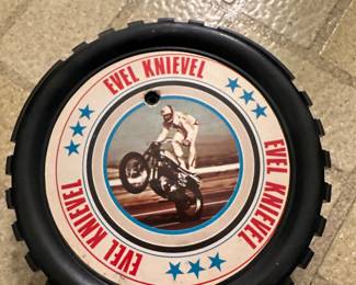 $40.00 - 1970s Evel Knievel Transistor AM Radio 6 in., 9 Volt Battery
