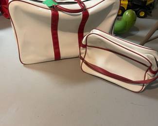 $32.00 - Vintage White & Red Vinyl Travel Luggage Set, Weekender & Toiletry Bag