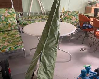 $1495.00/6 Piece Set - Mid Century Patio Furniture Set Floral Cushions -Sofa, Glider, Chair, Chaise Lounge, Green & White Umbrella and Round Table