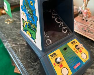 $125.00 - 1981 Coleco Galaxian Tabletop Arcade Game (Model 2380)
