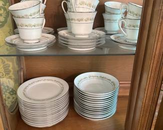 $275.00 - Noritake Trilby Pattern (Number 6908) 77-Piece China Set