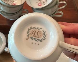 $125.00/Set - 80 Piece RC Royal Crockery Japan (Royal China/Noritake) 559 Porcelain China Set