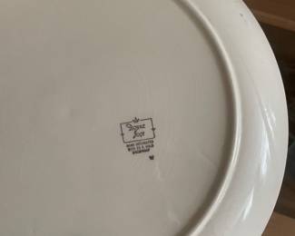 $95.00 - Vintage Royal York Dinnerware Set, Wheat/Sheaf Pattern (3 Dinner Plates have Chips)