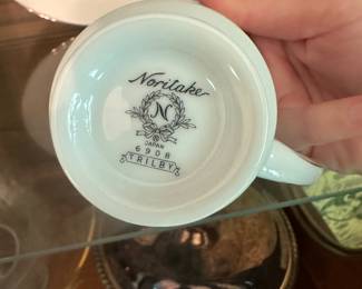 $275.00 - Noritake Trilby Pattern (Number 6908) 77-Piece China Set