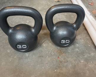 $48.00 - Pair of 30lb Cast Iron Kettlebells