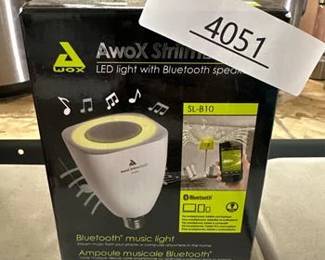 Awox StriimLIGHT LED light with Bluetooth Speaker
