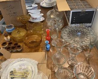 Lots of kitchen stuff