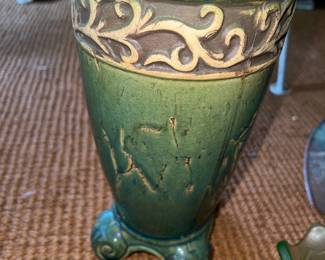  Vintage stoneware pottery vase/garden urn