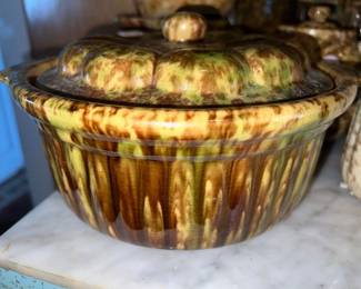 Hull Pottery lidded casserole dish