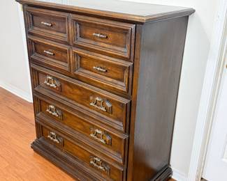 Vintage Drexel 5-Drawer Dresser 