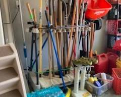 LOTS of very clean yard tools