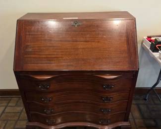 #20	Genuine Mahogany Curved Front Desk w/Wooden Claw Feet w/5 Drawers & 1 Door and Dubbies w/drop-front Desk Top (as is finish) - 36x21x30-42	 $150.00 