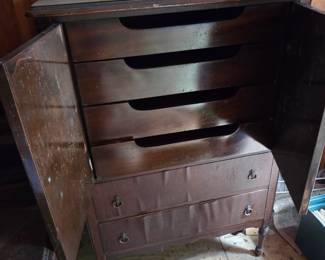 #179	Vintage Dresser w/2 doors and 6 Drawers - (as is condition - Needs Work) - 34x20x50	 $25.00 