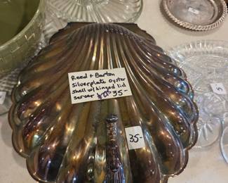 #276	Reed & Barton Silverplate oyster Shell w/hinged lid Server	 $35.00 