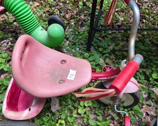 #171	Vintage Ready to Ride Fold and Go Tricycle	 $20.00 