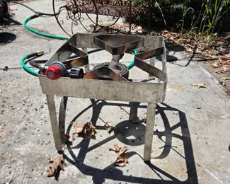 #304	Stainless steel outdoor propane grill	 $25.00 