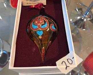 #145	Waterford Holiday Heirlooms Jim O'Leary Collective  Glass Ornament	 $20.00 