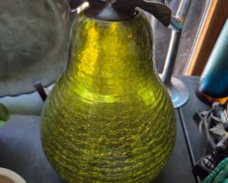 #83	Large Green Crackle Glass  Sculpture - 12" 	 $20.00 