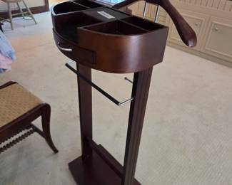#65	Wood Tailor w/drawer & Cubbie - 17x16x32	 $40.00 