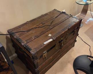 #129	Vintage Wood Trunk 33x19x21 - NO Tray	 $75.00 