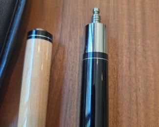 #333	Fury cue stick in case	 $100.00 